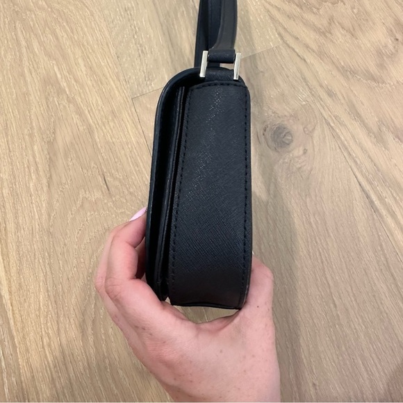 Kate Spade New York Black Hatch Leather Carsen Crossbody Bag Purse Small Gold - Picture 10 of 16